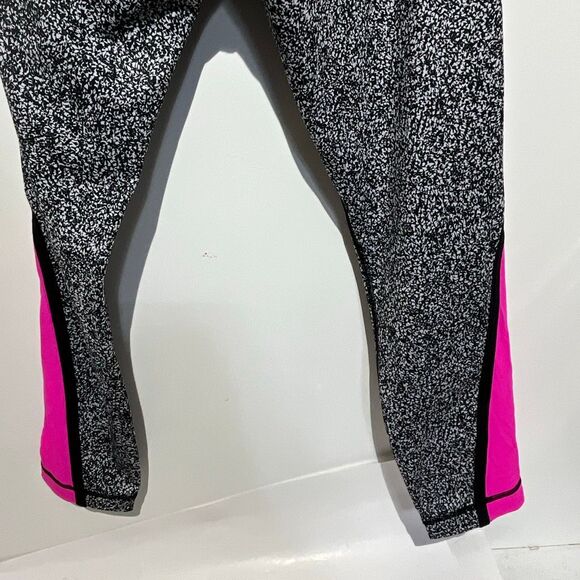 Lululemon Women's White Raspberry Pace Tight Flashback Static Leggings Size 8 - Picture 8 of 9